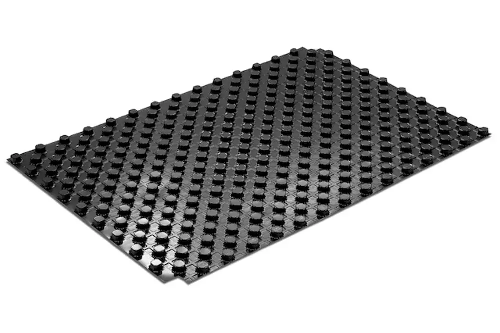 Schwarze Noppenfolie von Roth, die mit vielen erhabenen Punkten strukturiert ist. Ideal für verschiedene Anwendungen im Bau- und Verpackungsbereich.
